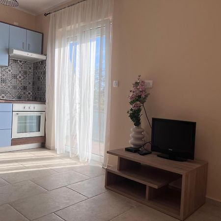 Marina Apartment Malinska Exterior foto