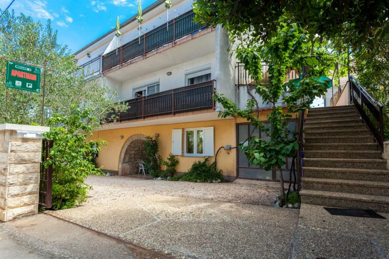 Marina Apartment Malinska Exterior foto